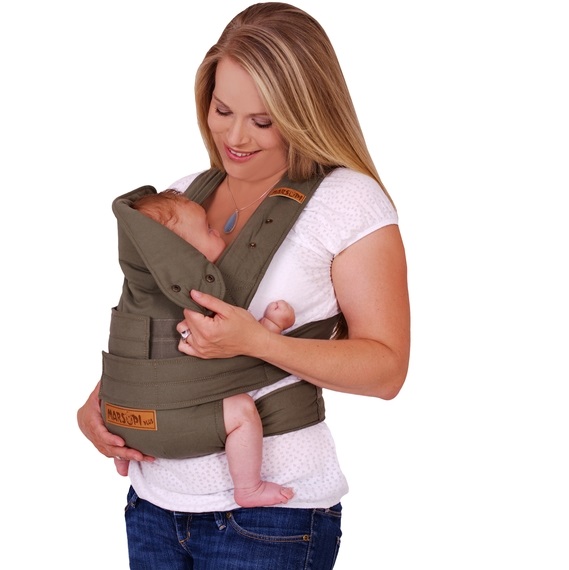 Baby Tragehilfe ab Geburt unkompliziert mit Klett olive