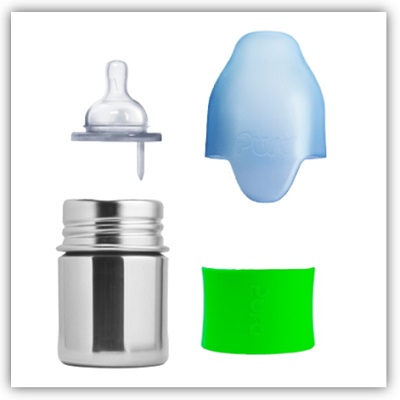 Produktfoto Babyflasche mit Sauger, Schutzkappe und grüner Silikon-Hülle