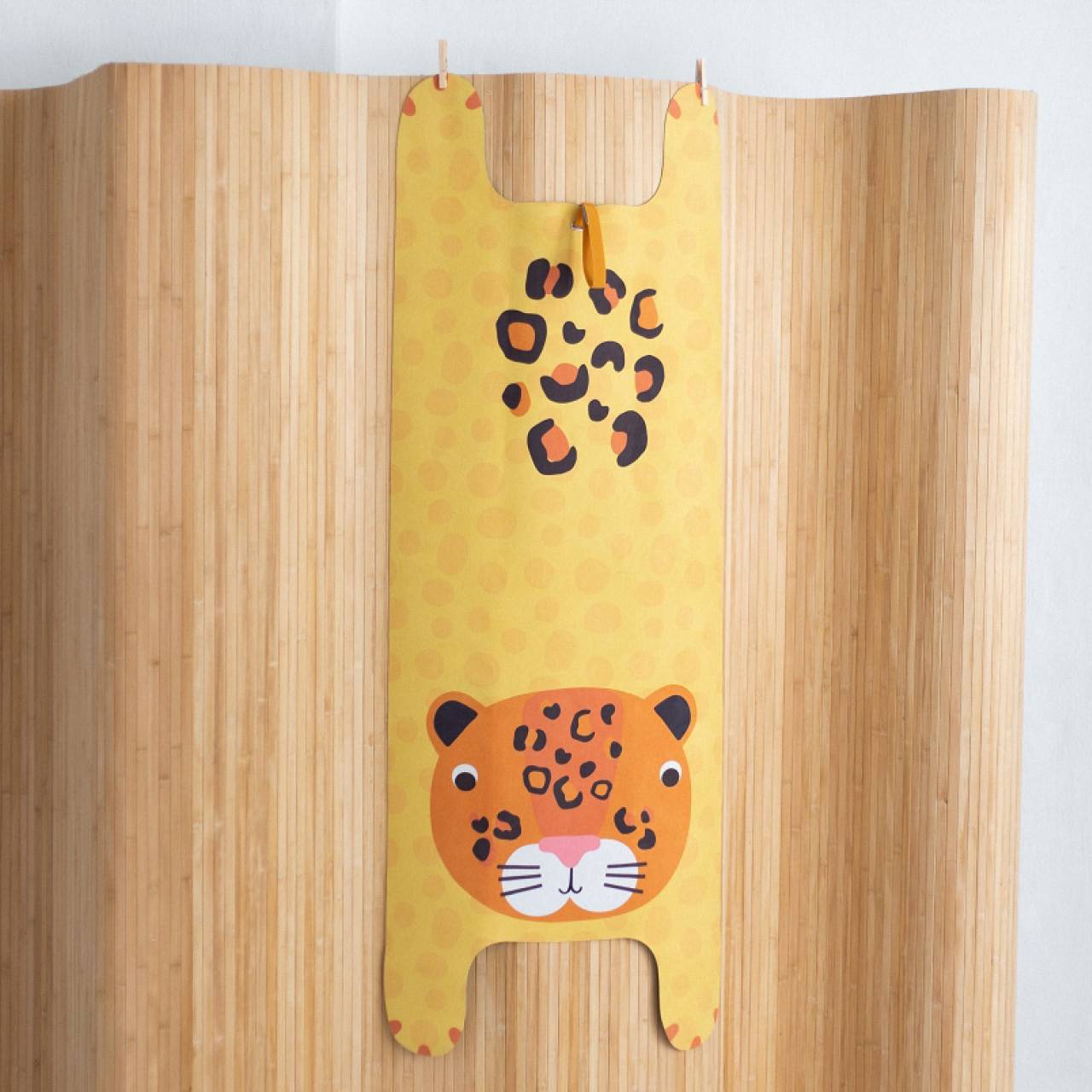 Kinder-Yogamatte Luka der Leopard