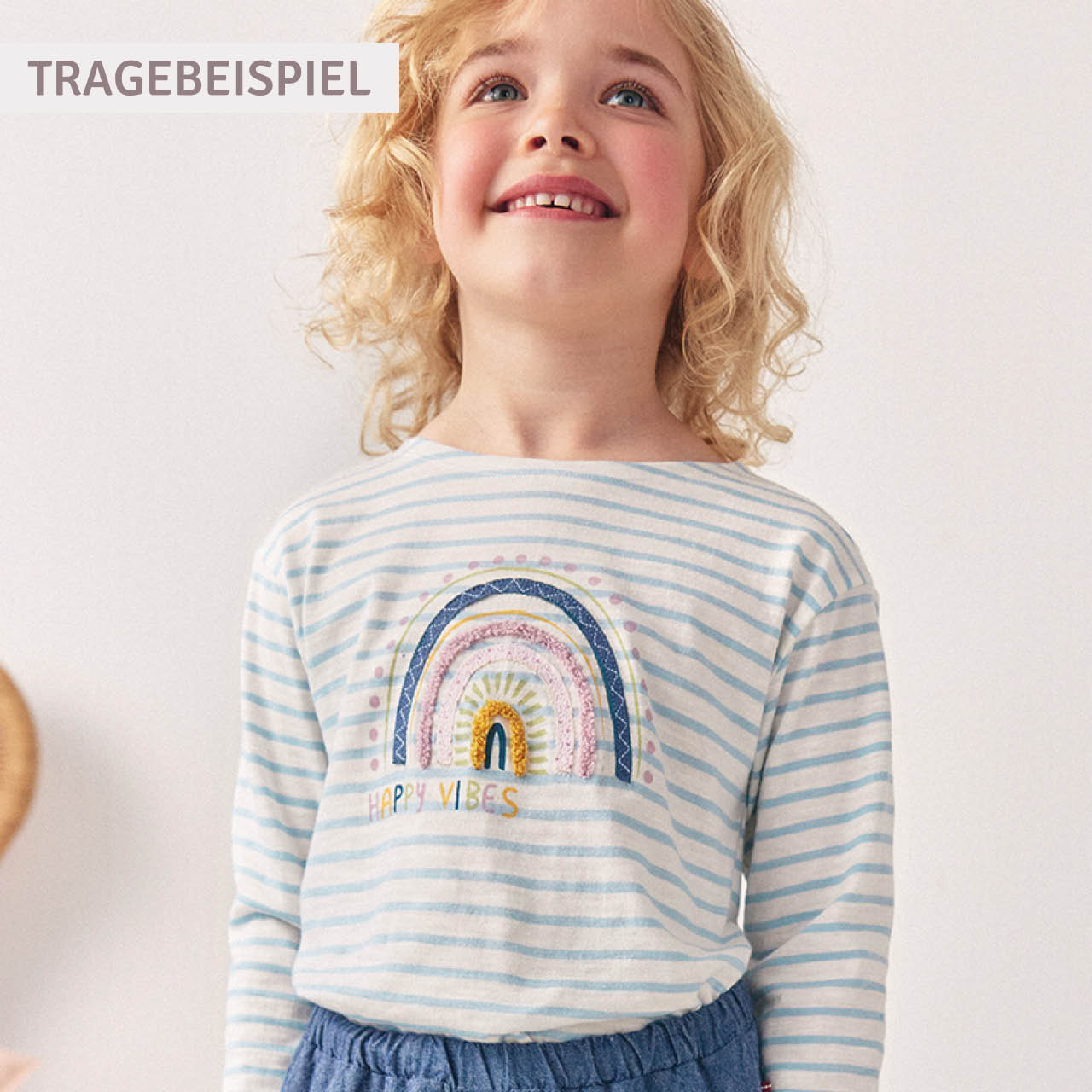 Weiches Langarmshirt Regenbogen rosa geringelt