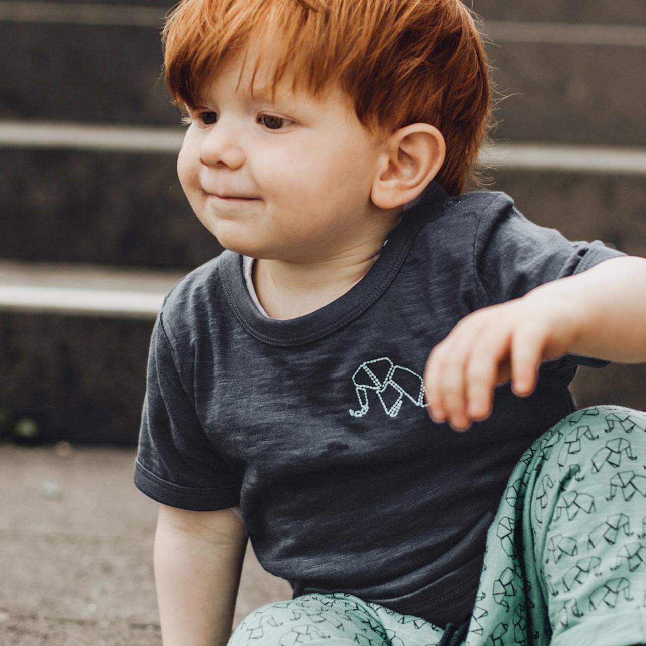 Shirt kurzarm in navy m ist Kängurutaschen