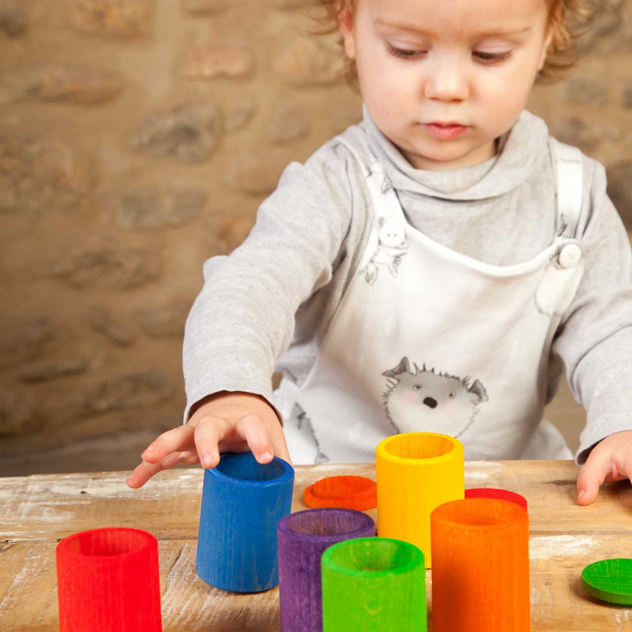 Cups 6 Becher mit Deckel Regenbogenfarben ab 12 Monaten