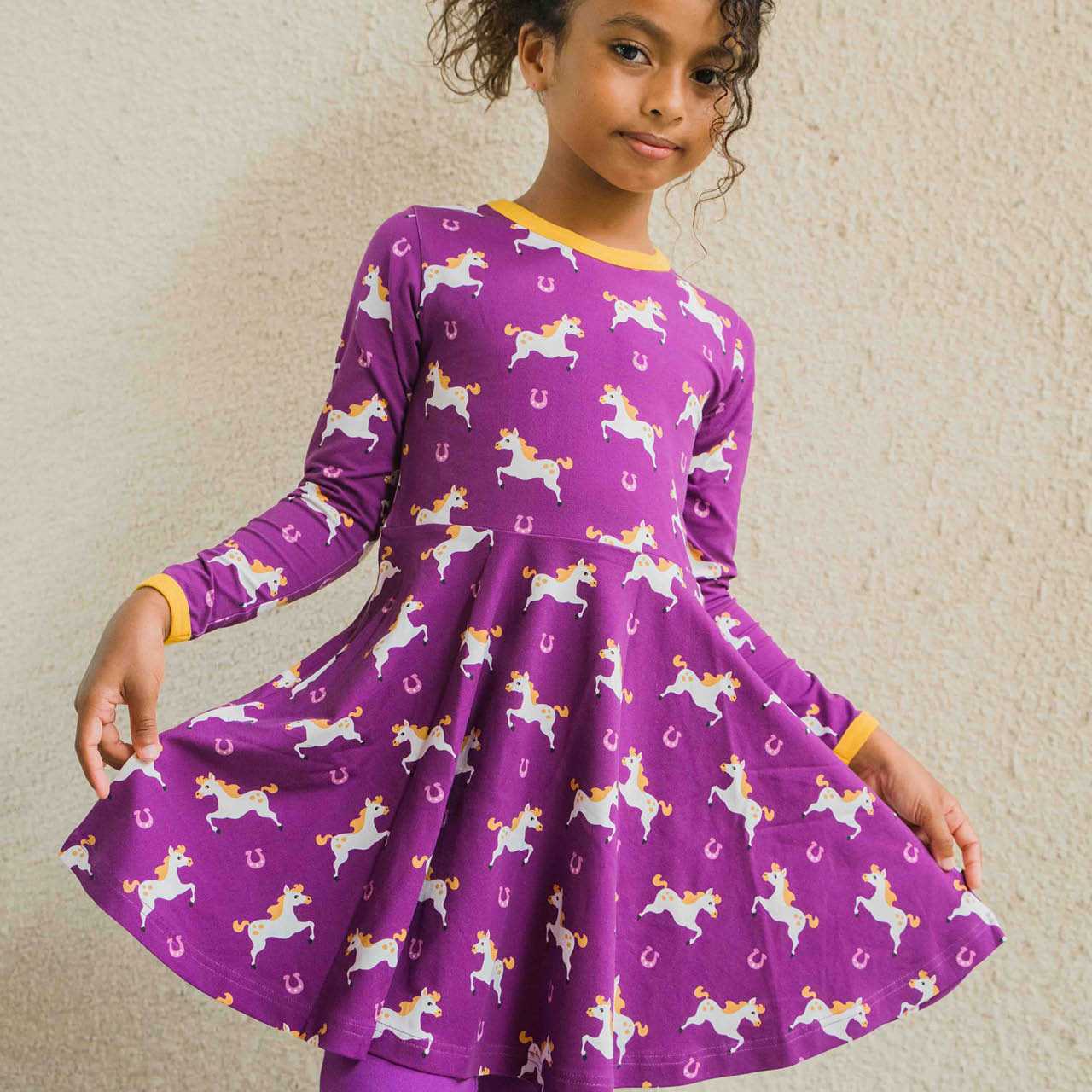 Langarm Flatterkleid Pferd lila