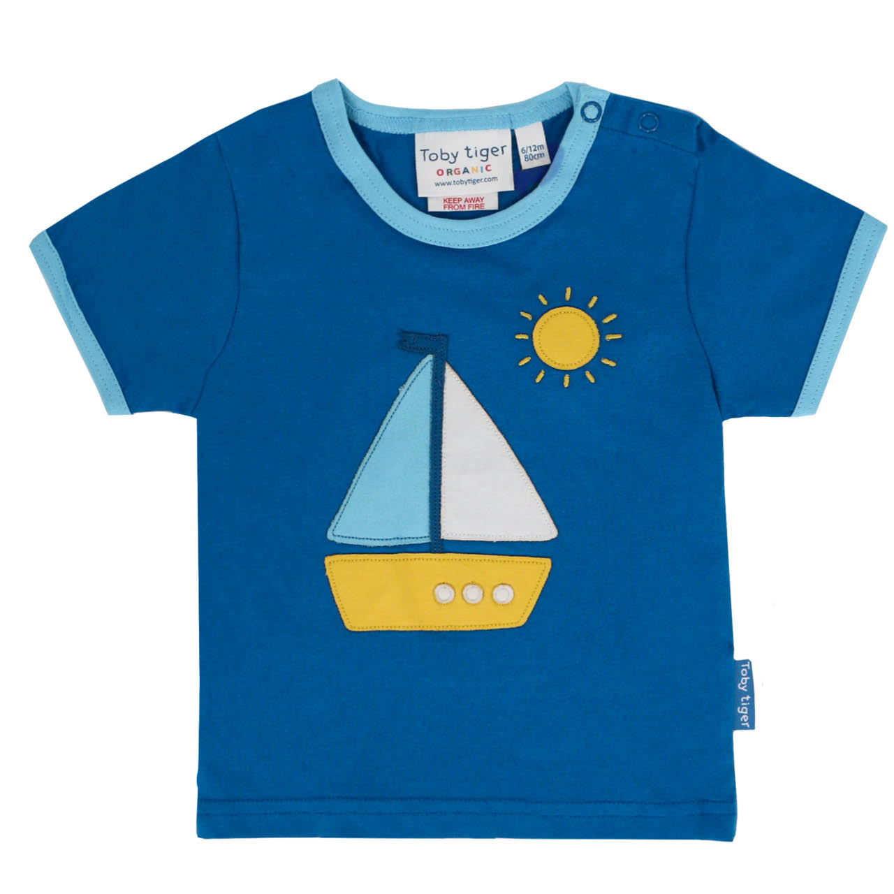 Kurzarm T-Shirt Segelschiff-Applikation blau