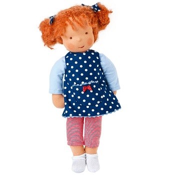 Puppe mit blau-weiß gepunktetem Kleid und roten Haaren nach Waldorf-Art