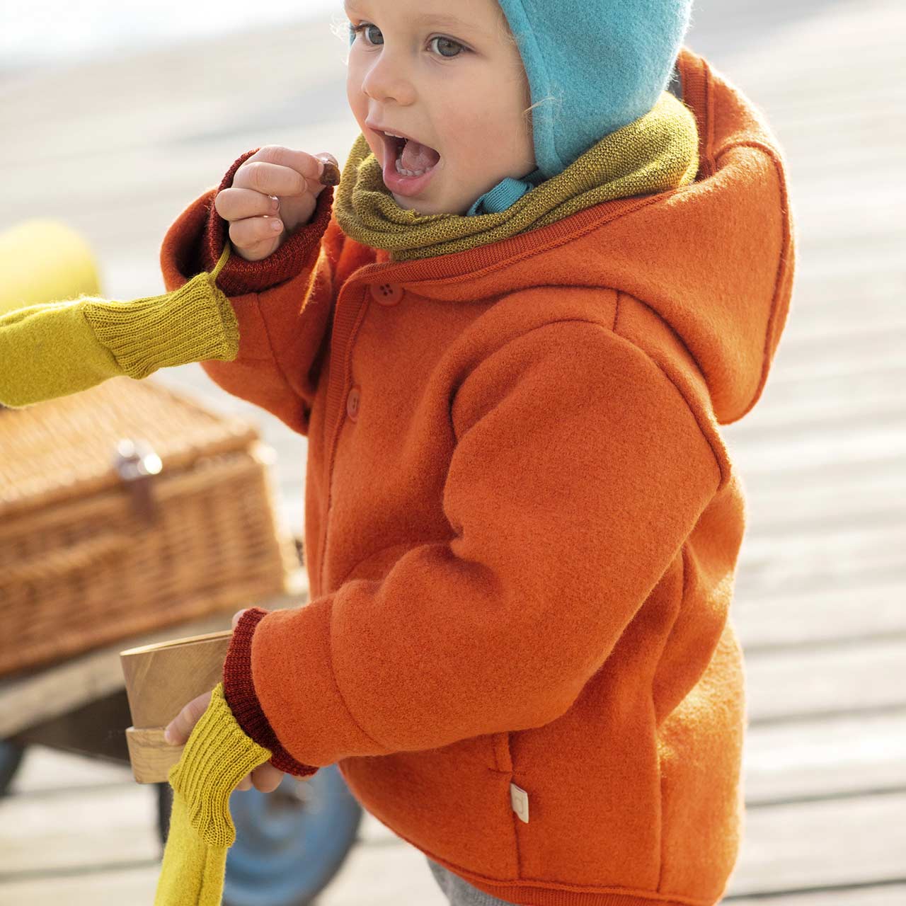 Walkjacke mit Knopfleiste in orange