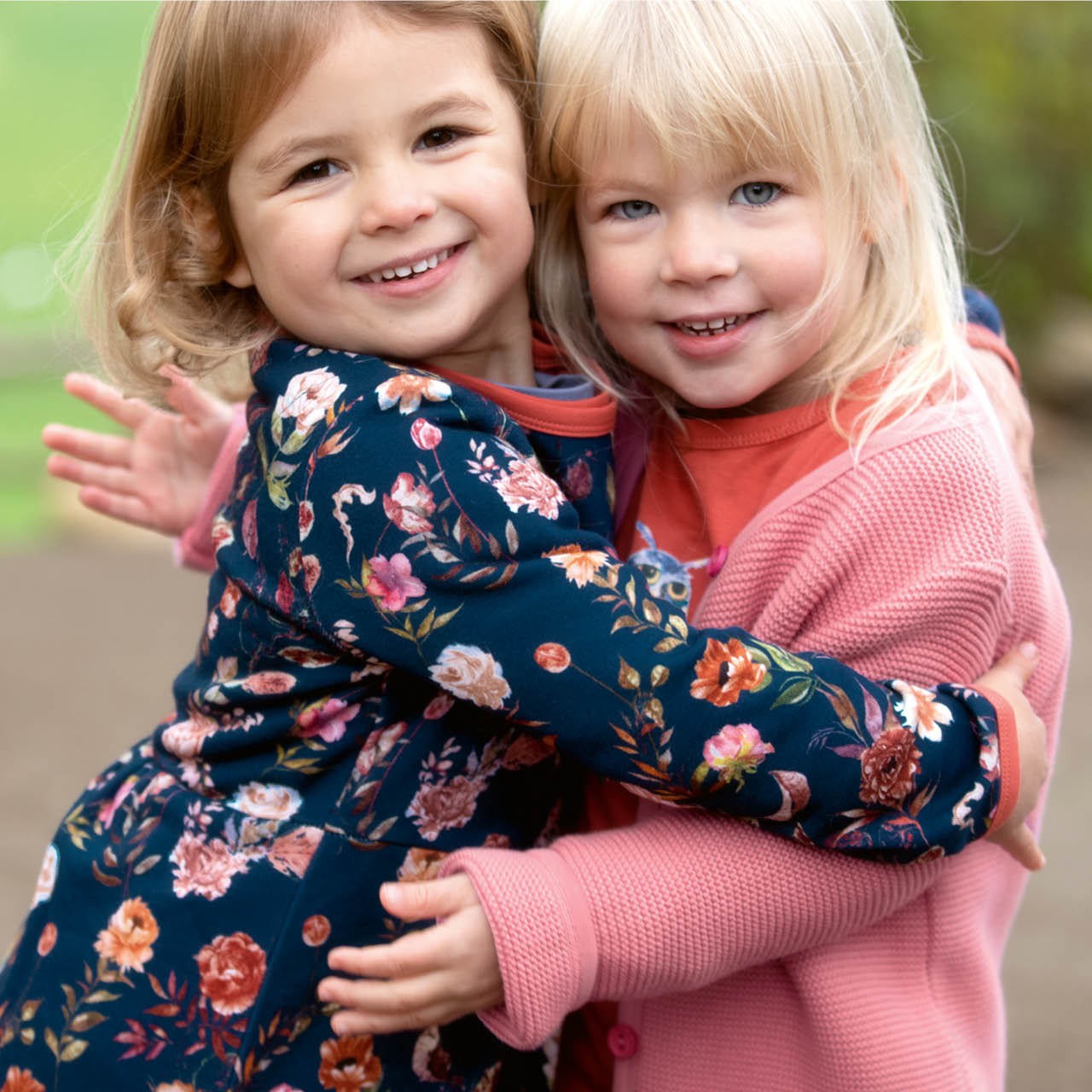 Hochwertige Strickjacke rosa