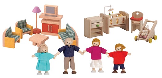Produktfoto mit Puppenfamilie und verschiedenen Möbeln für Wohnzimmer und Babyzimmer